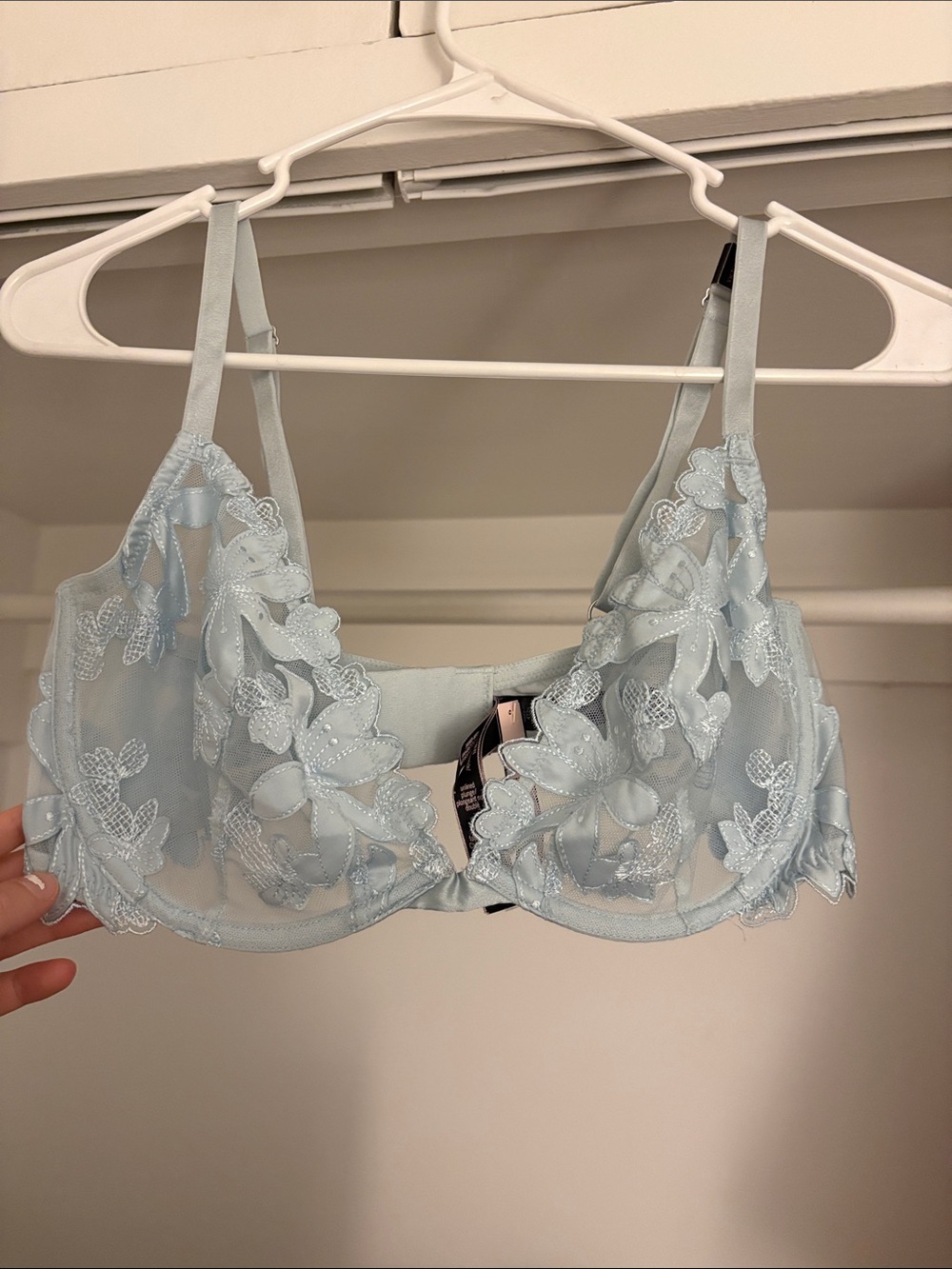 Victoria Secret Bra - NWT!!